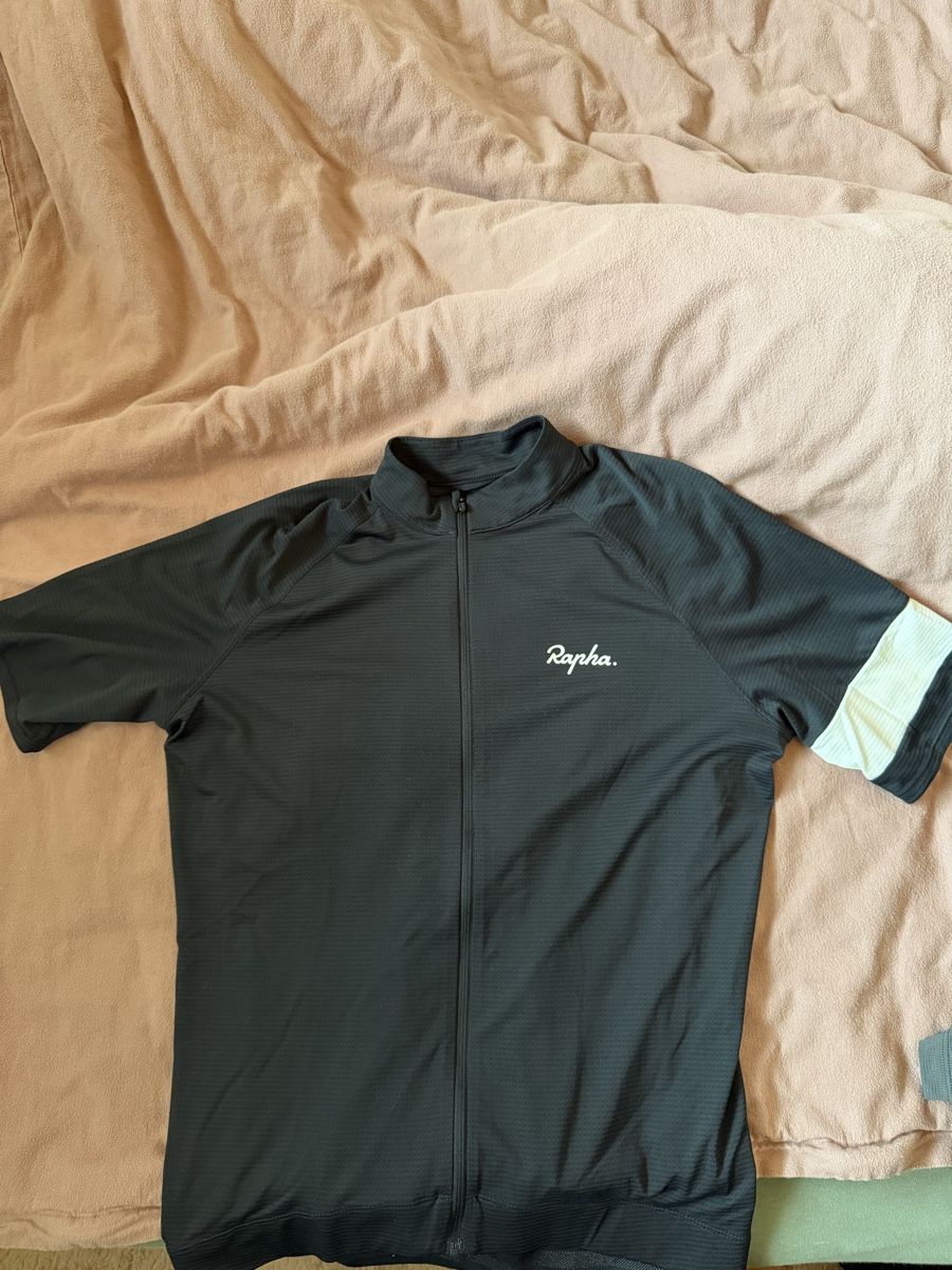 Rapha Maillots de corps & Pantalons: Rapha jersey core lightweight black – Neuf (Voir description) à Daillon par boudpain14