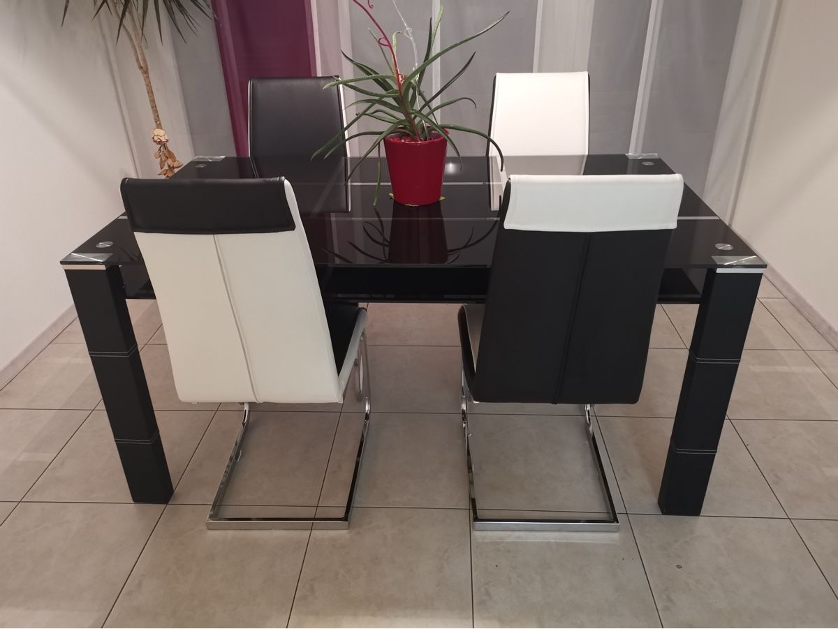 Tables: Esstisch aus Glas – D'occasion à Neudorf par MechPal 1