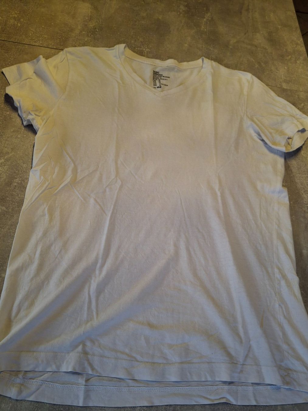 H&M T-Shirts: T-shirt taille M (2) – Gebraucht aus Villiers von san_jn5w 5