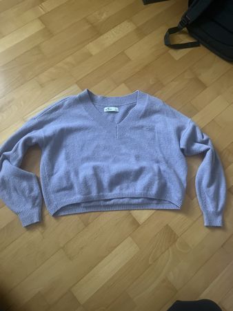 Hollister Pulli