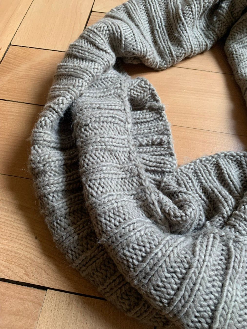 Barts Foulard & Sciarpe: BARTS - Loop Strickschal taupe – Usato da Zürich venduto da Diazaio 1