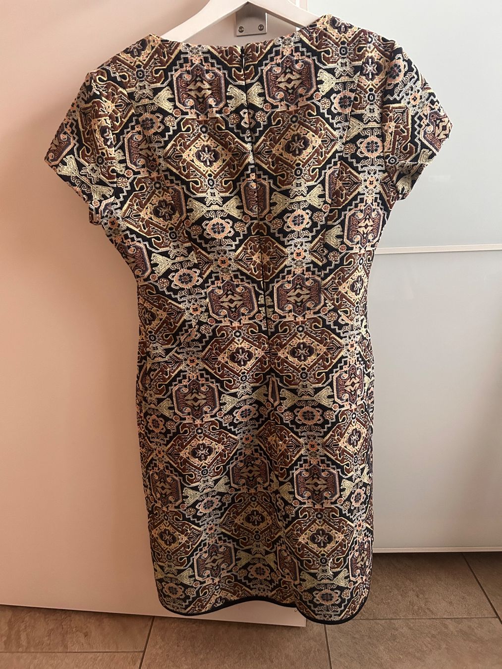 Zara Robes: ZARA – D'occasion à Bönigen par zis_bnd7 1
