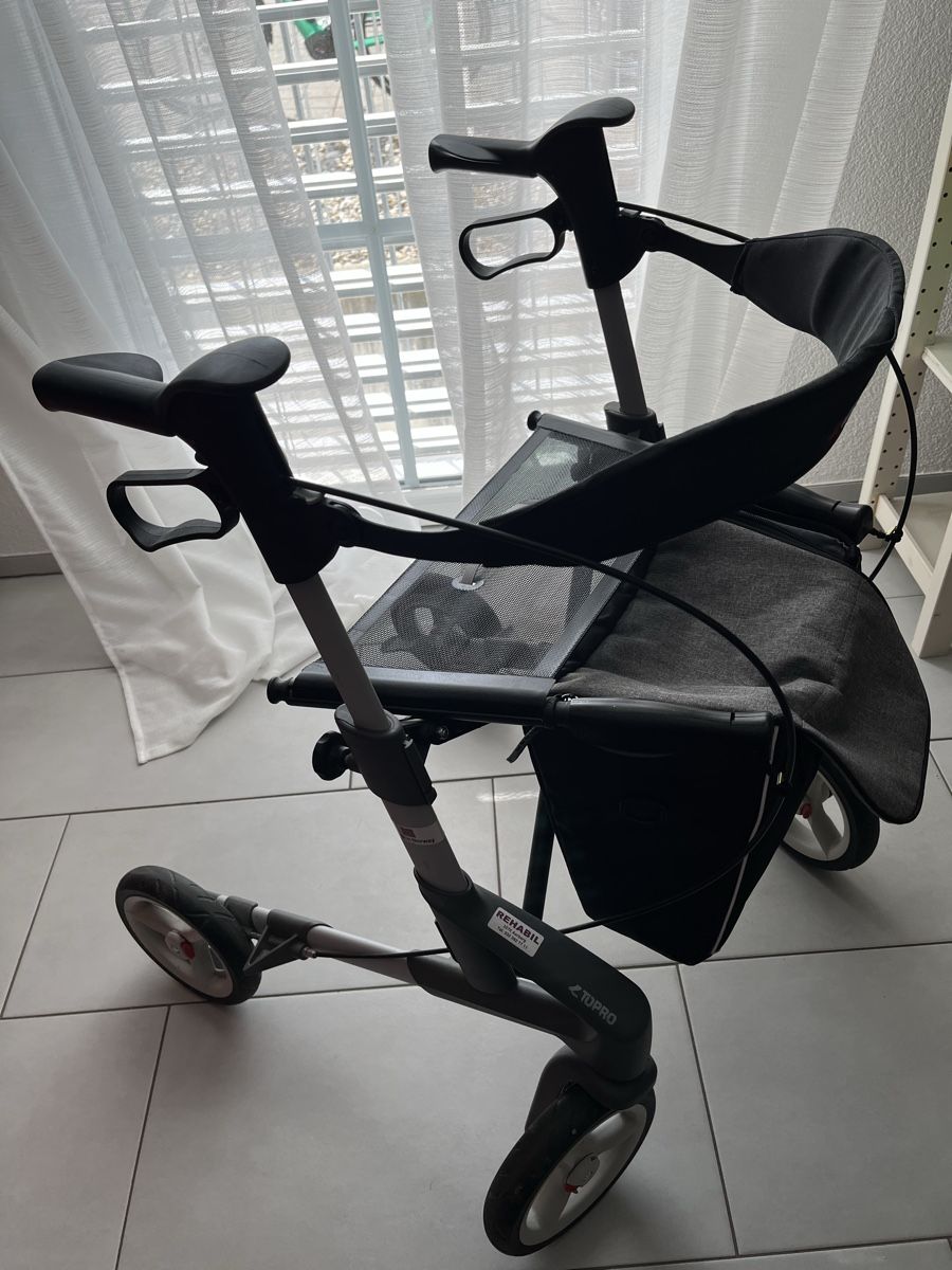 Aides à la marche: Rollator  Topro – D'occasion à Kallnach par FrtzM 2