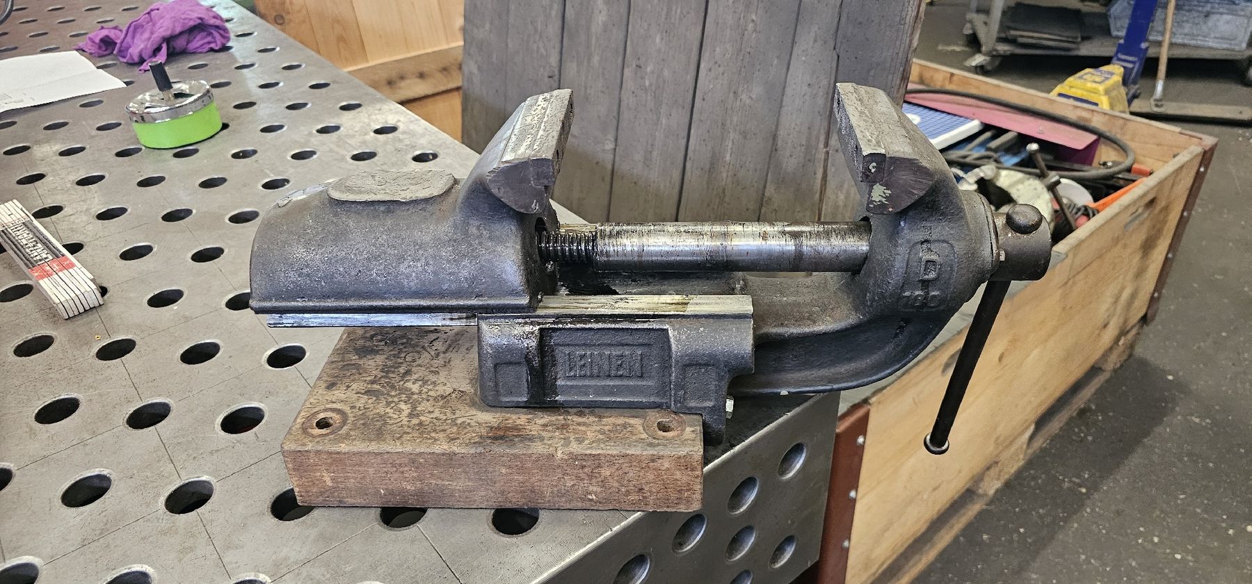 Gressel Tous les outils: Schraubstock Leinen ab 1.00Fr – D'occasion à Emmenbrücke par inf_l8yf 2