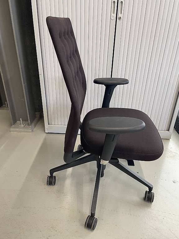 Vitra Sedie: Vitra ID Trim Bürostuhl – Usato da Regensdorf venduto da OfficeExperts 1