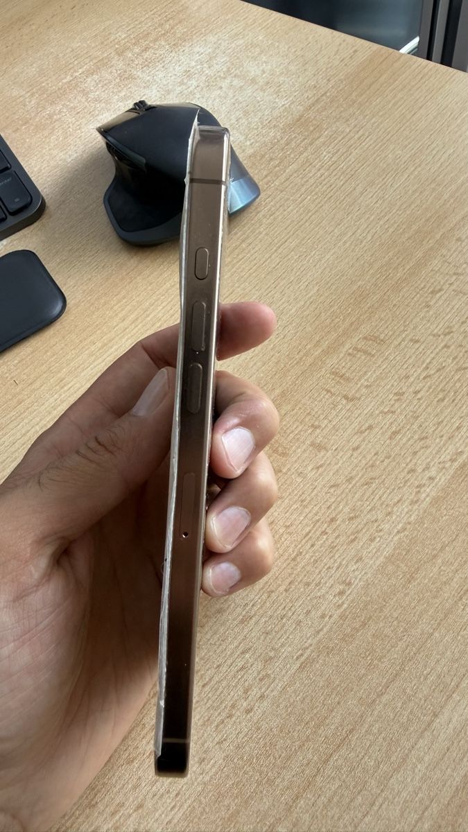 Apple Telefoni cellulari / Smartphones: Iphone 16 Pro Max 265GB – Difettoso da Bassersdorf venduto da lasvings01 2