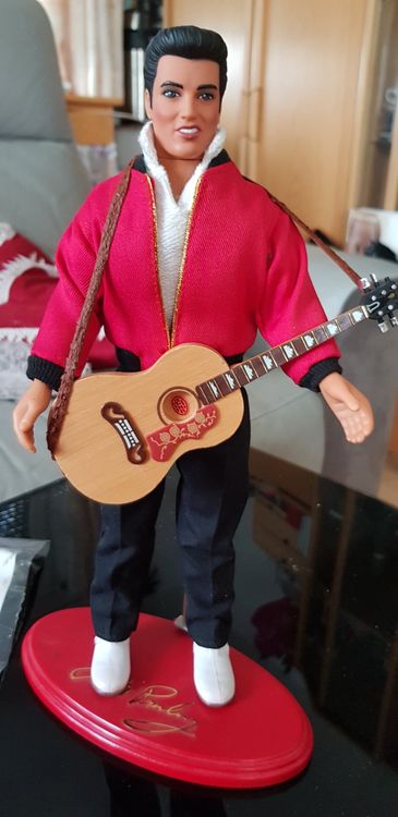 Elvis barbie-Puppe von Hasbro 1993 (Gebraucht) in Aarau f?�r CHF 50 �?? mit Lieferung auf Ricardo 