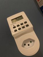 Zeitschaltuhr Max Hauri digital mit Zufallsgenerator neu