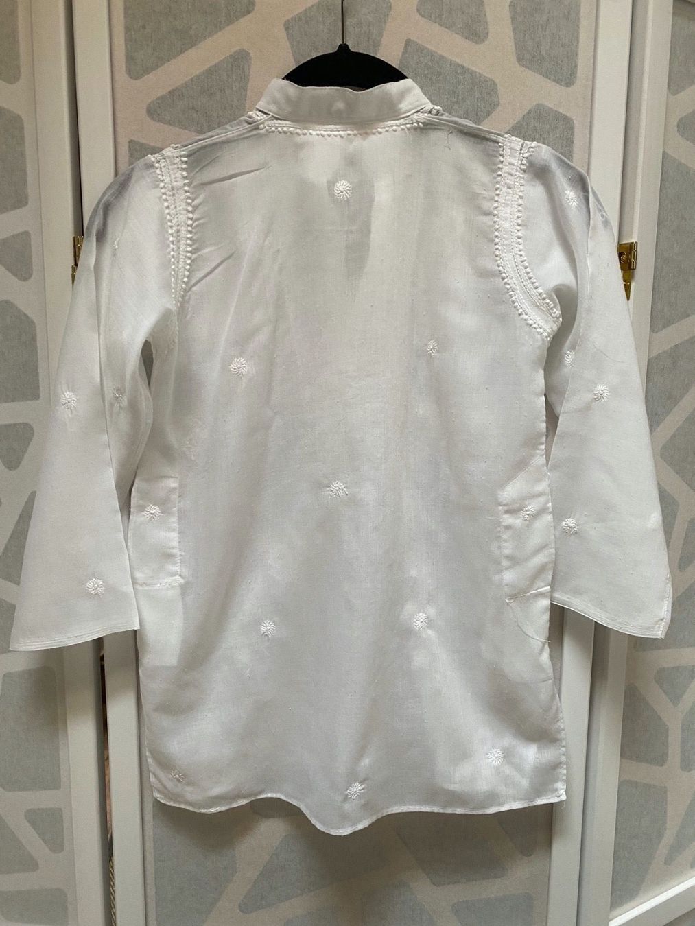 Camicette, T-shirt & Top: Belle tunique blanche. 6ans – Usato da Grund b. Gstaad venduto da PlageNeige 3