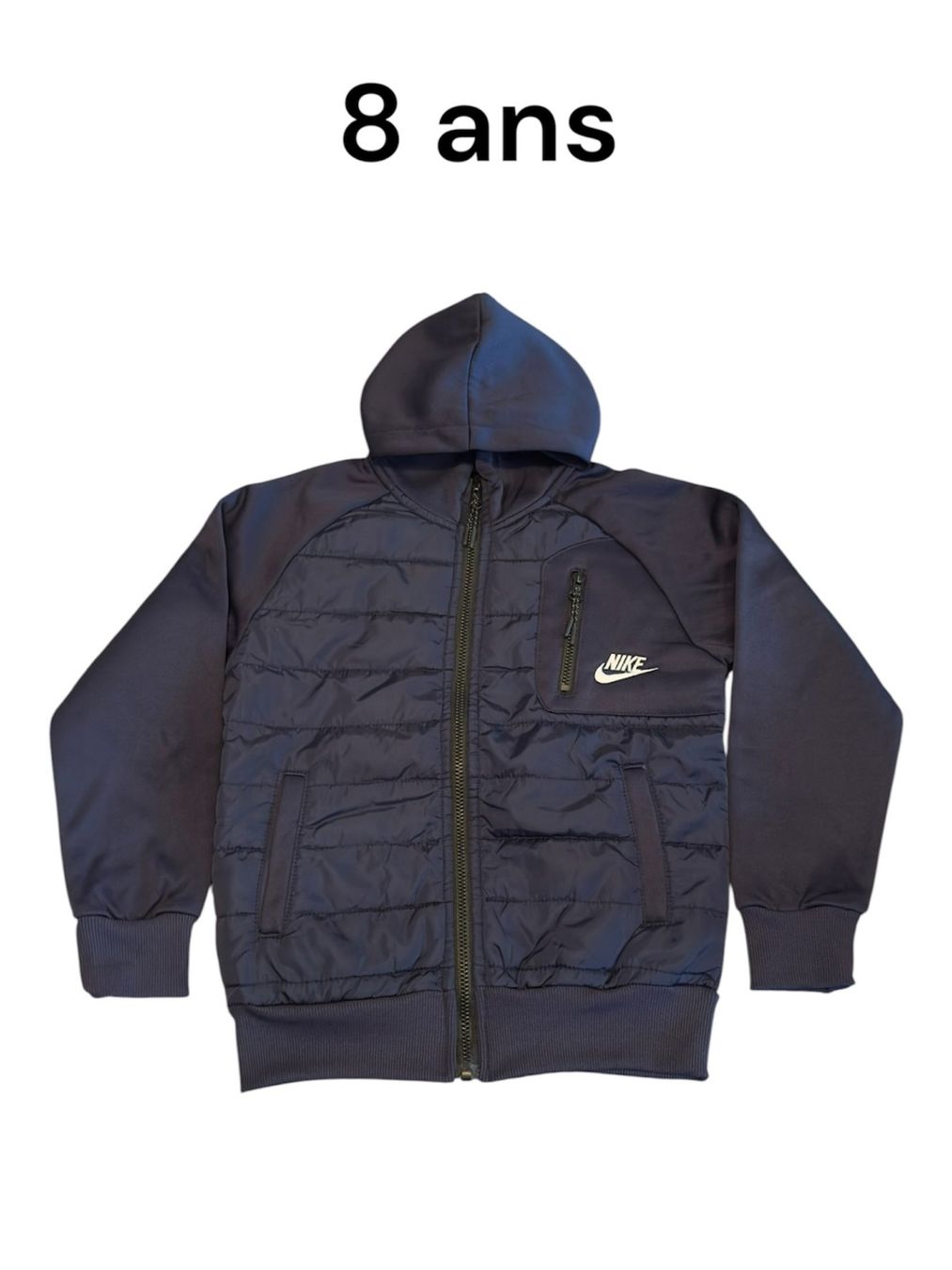 Nike Jacken & Mäntel: Veste Nike - 8 ans – Gebraucht aus Morges von rclm