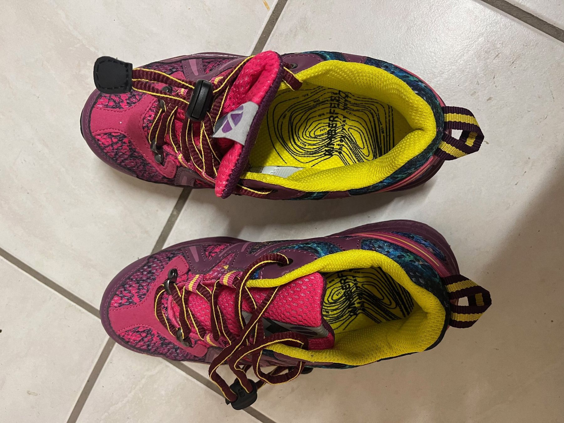 Scarpe per ragazze: Chaussure OUTDORR Kimberfeel T35 – Nuovo (secondo la descrizione) da Péry venduto da gir_d5d9
