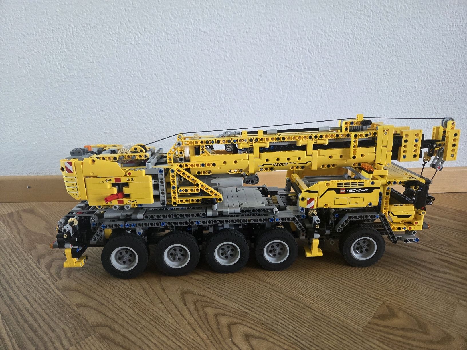 Lego Kit di costruzioni: LEGO Technic Mobiler Schwerlastkran 42009 – Usato da Ebikon venduto da severin.froehlich 2