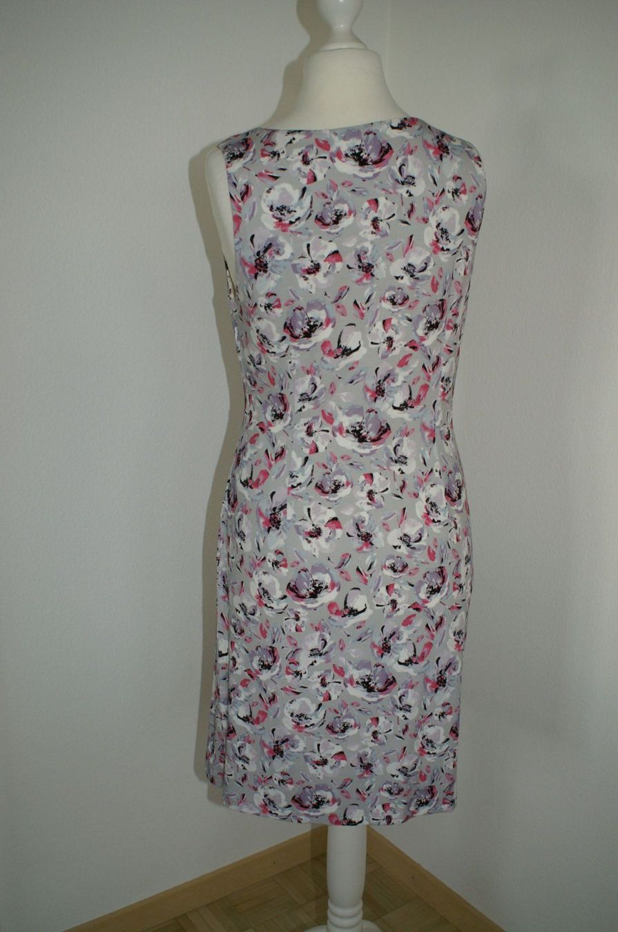 Vestiti: Kleid von Alba Moda, Gr. 38, hellgrau gemustert    NEU – Nuovo (secondo la descrizione) da Grüt (Gossau ZH) venduto da o-nyx 5