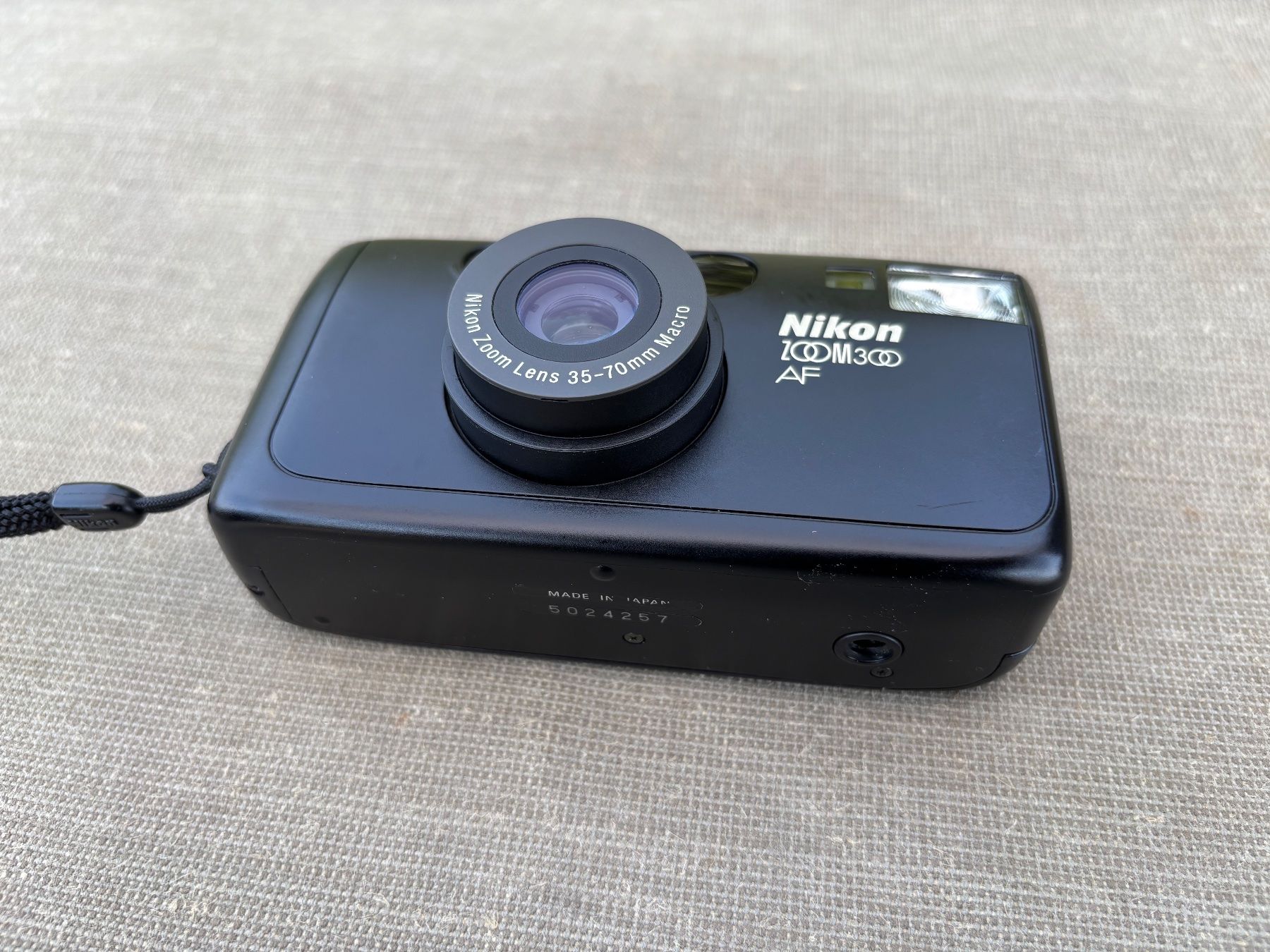 Nikon Fotocamera: Nikon Zoom 300 AF Kamera – Usato da Feldbach venduto da Olive1 3