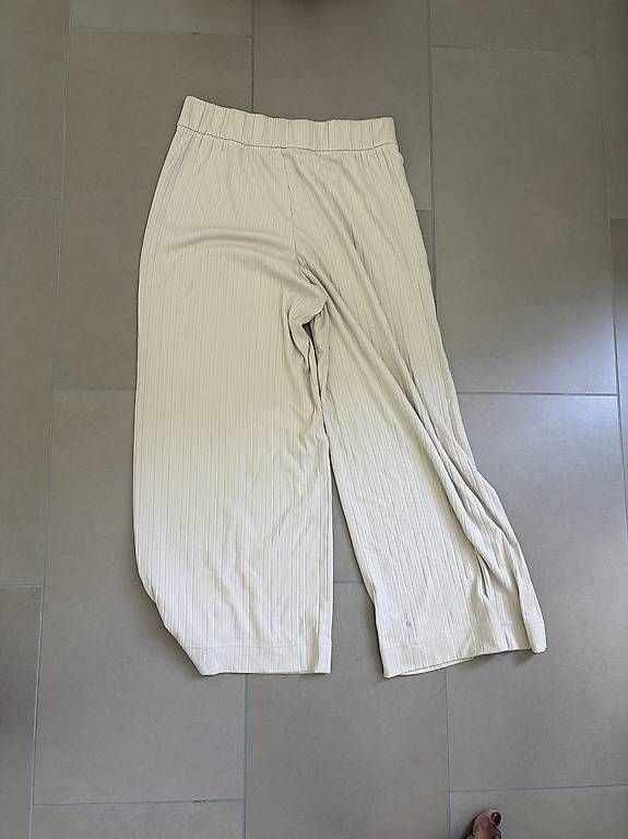 Pantaloni: Bequeme Hosen Creme M – Usato da Zürich venduto da BKana
