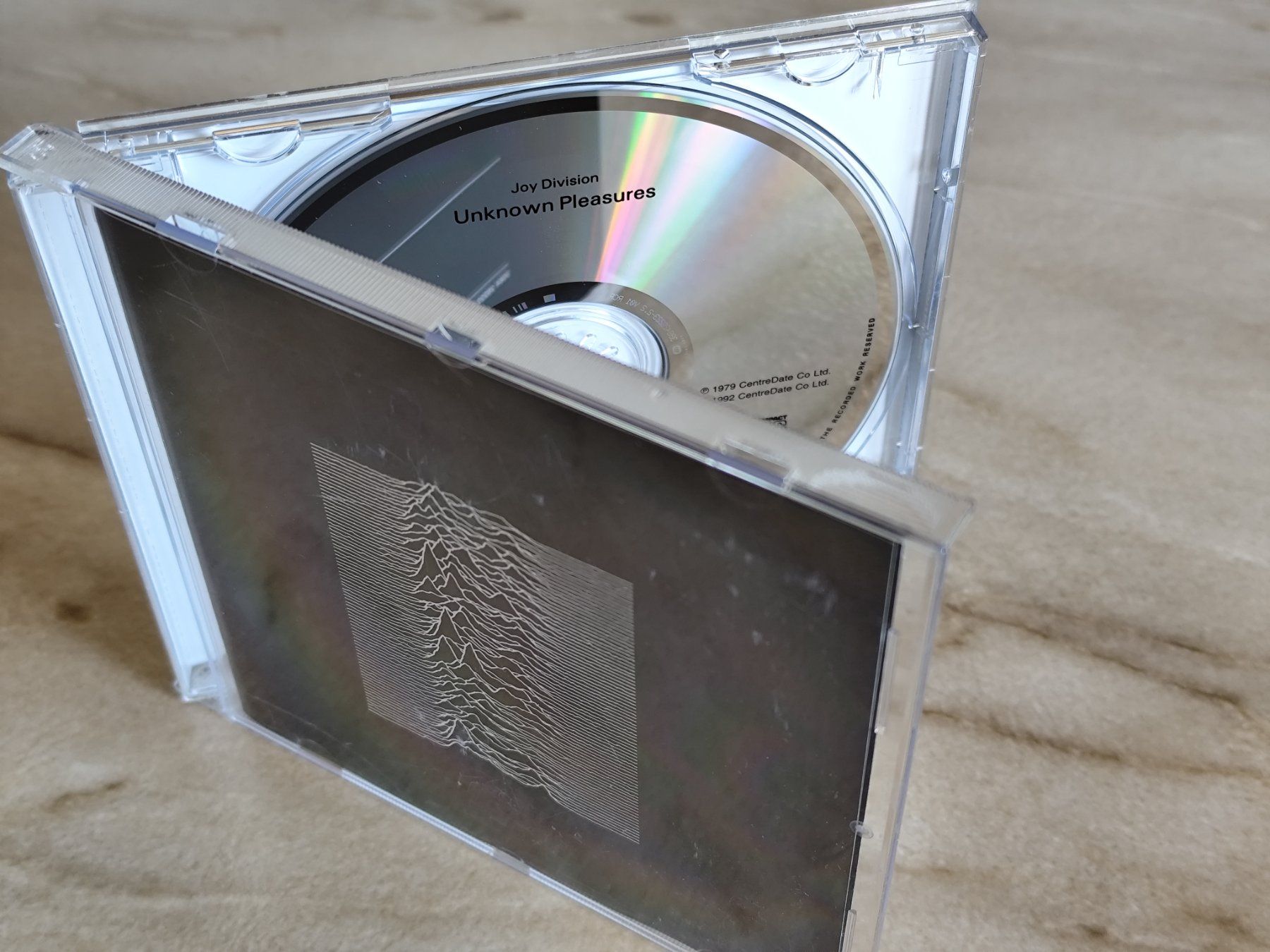 CDs: JOY DIVISION - UNKNOW PLEASURES, GEMA CentreDate Co Ltd. – Gebraucht aus Ermenswil von easyric 1