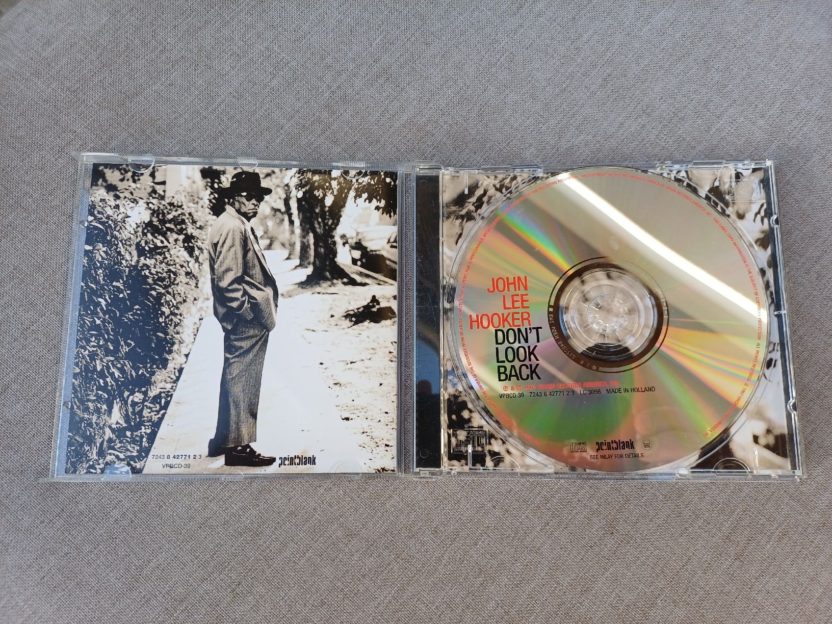 CD: John Lee Hooker " Don't look back" CD – Usato da Begnins venduto da Drastic-Sound 2