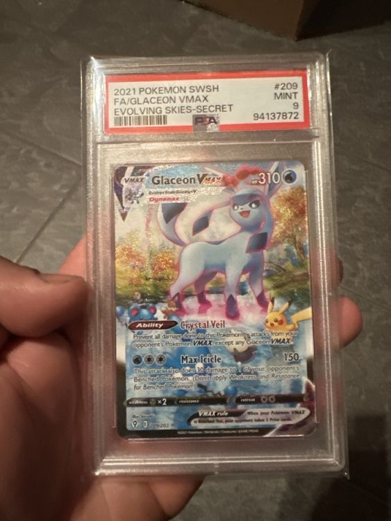 Glaceon Regolare 2700/2900CP Per Pokemon Go - Commercio Istantaneo (20k)