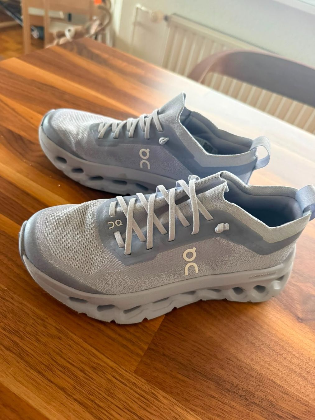 On Scarpe da donna: Sneakers ON Cloudtilt Moon by Zendaya – Usato da Cugy VD venduto da jessicavelap 1
