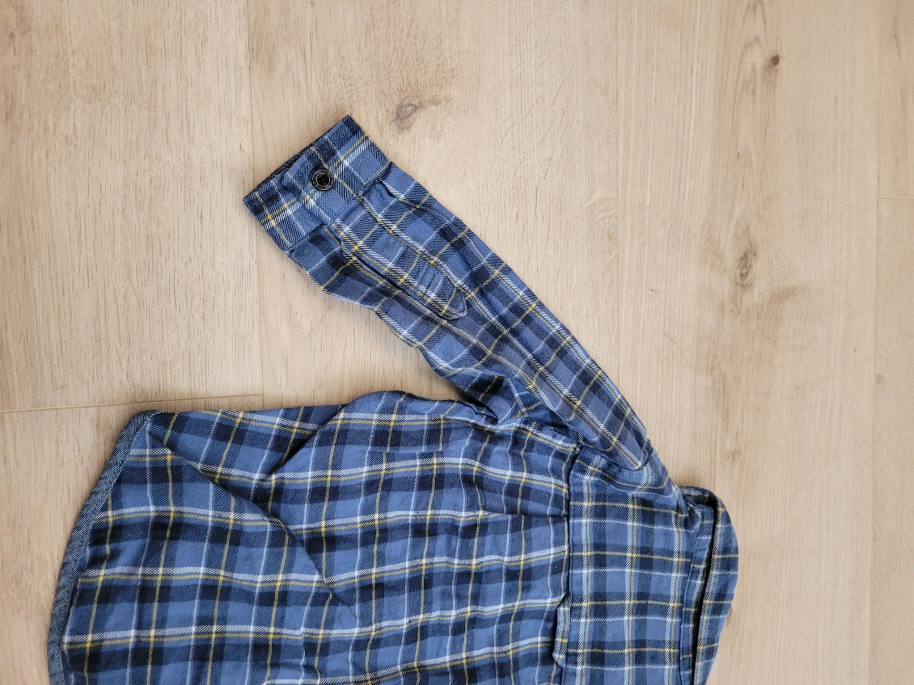 Camicie, Top & T-shirt: Hemli Grösse 68 – Usato da Lupsingen venduto da sta_wgg5 4