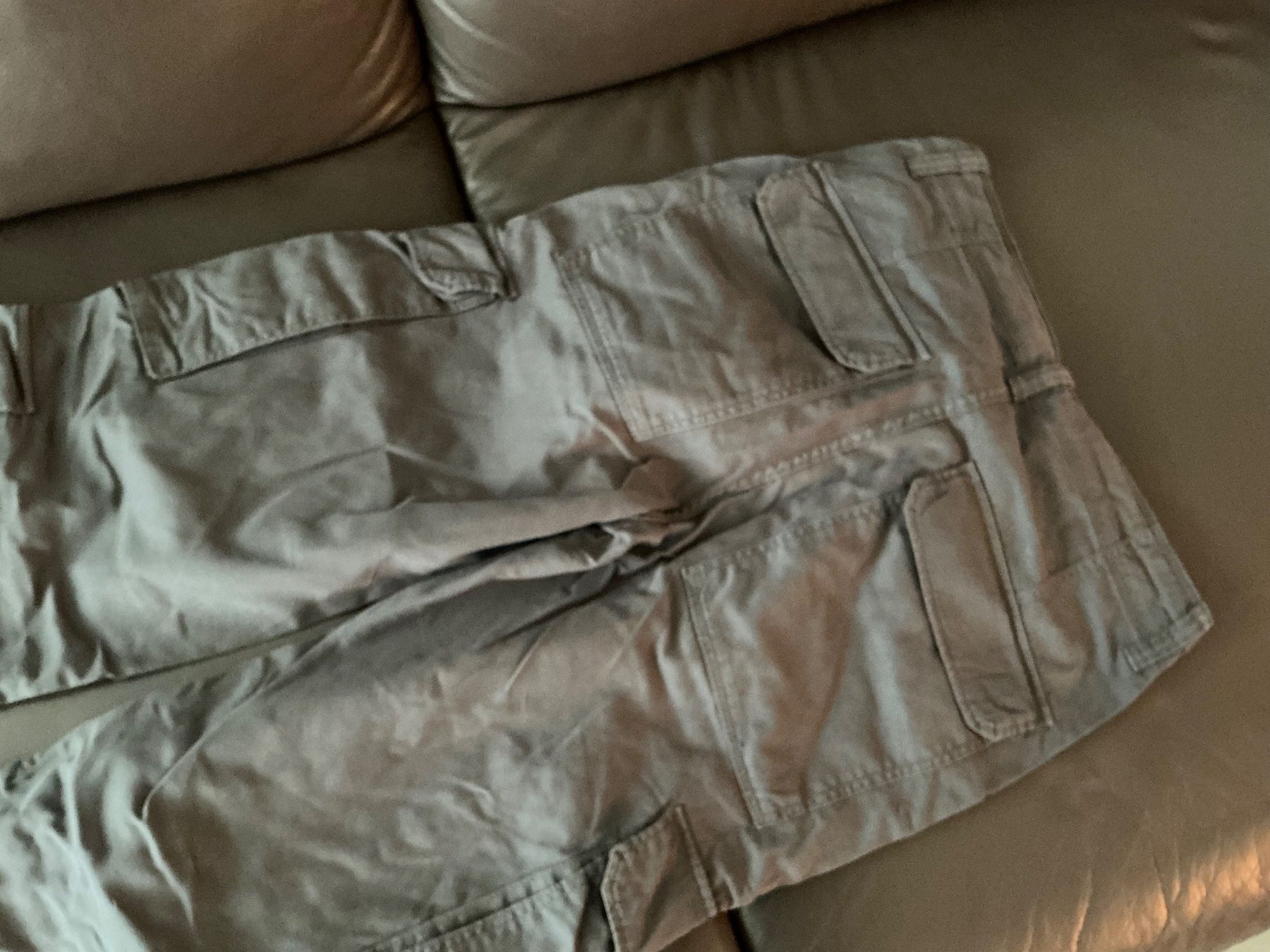 Bershka Pantaloni: Tolle Cargo Hose Betshka Gr.38 – Usato da Würenlos venduto da Chicca2004