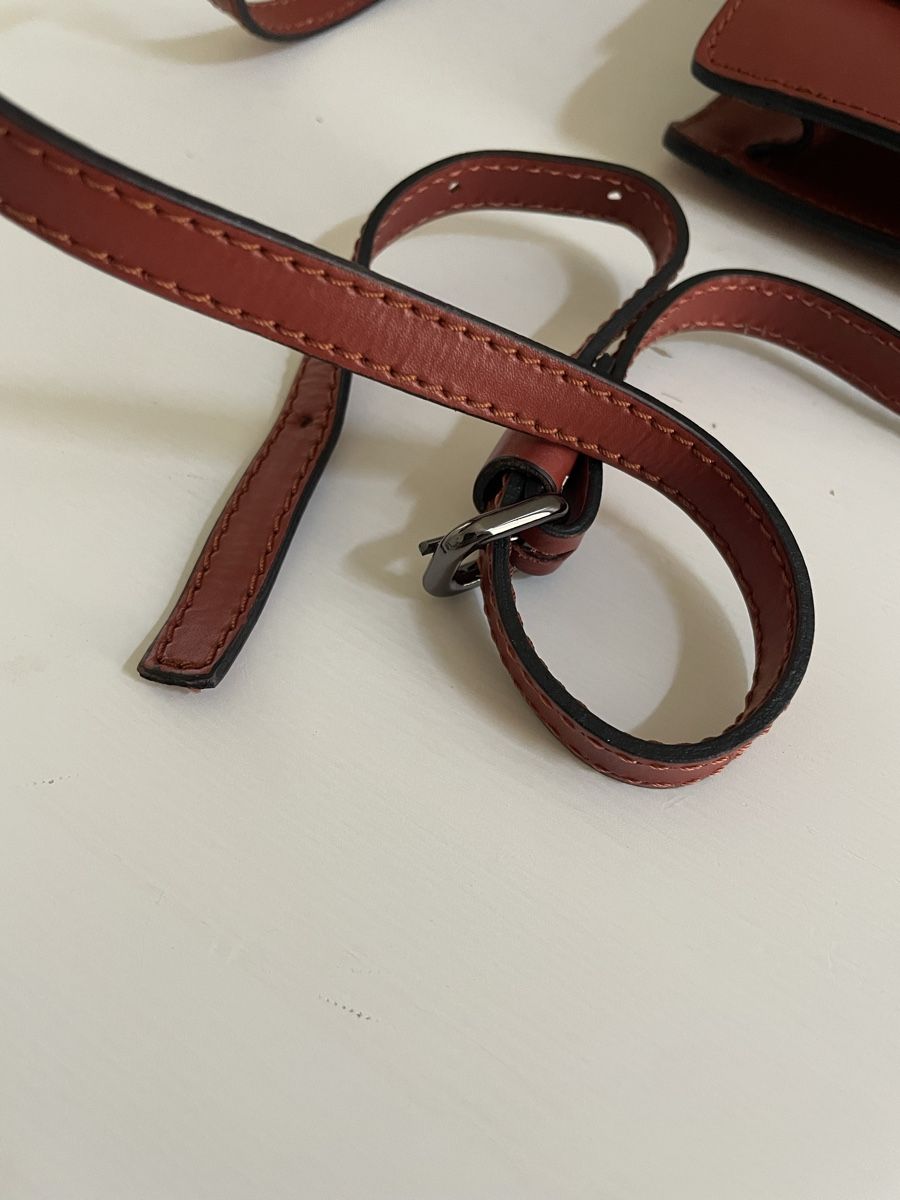 Borse da donna: Tasche Leather – Nuovo (secondo la descrizione) da St.Gallen venduto da nat_7n75 7
