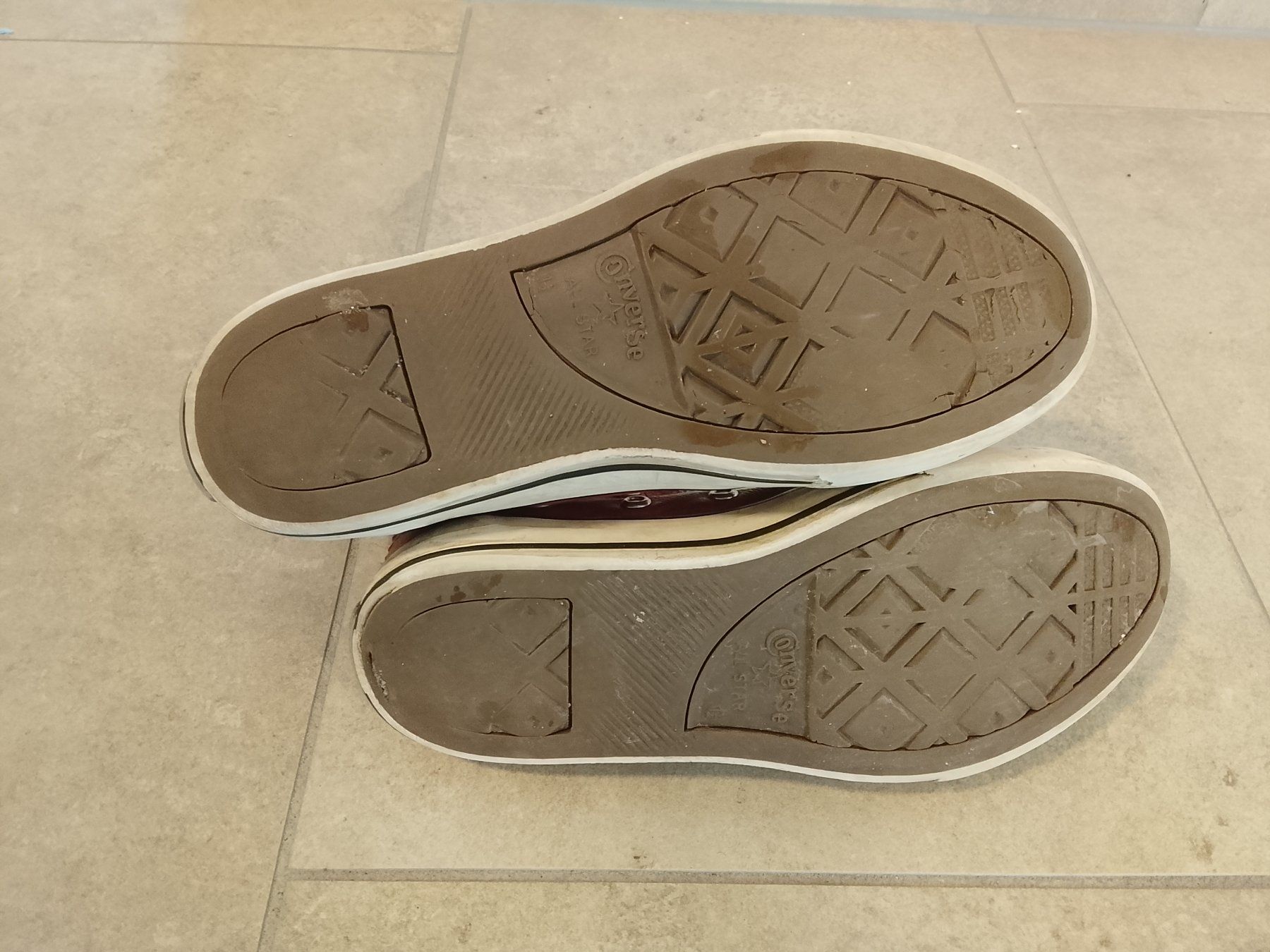 Converse Scarpe per ragazzi: Turnschuhe Converse Kinder Gr. 33 – Usato da St. Gallen venduto da Okonomyiaki 3