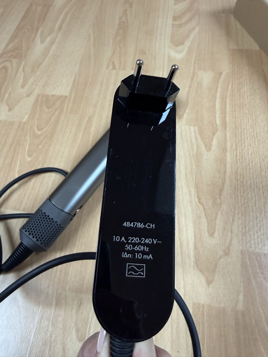 Dyson Asciugacapelli: Dyson Airstrait Dryer/Sraightener in one – Nuovo (secondo la descrizione) da Nyon venduto da mar_ff2y 8