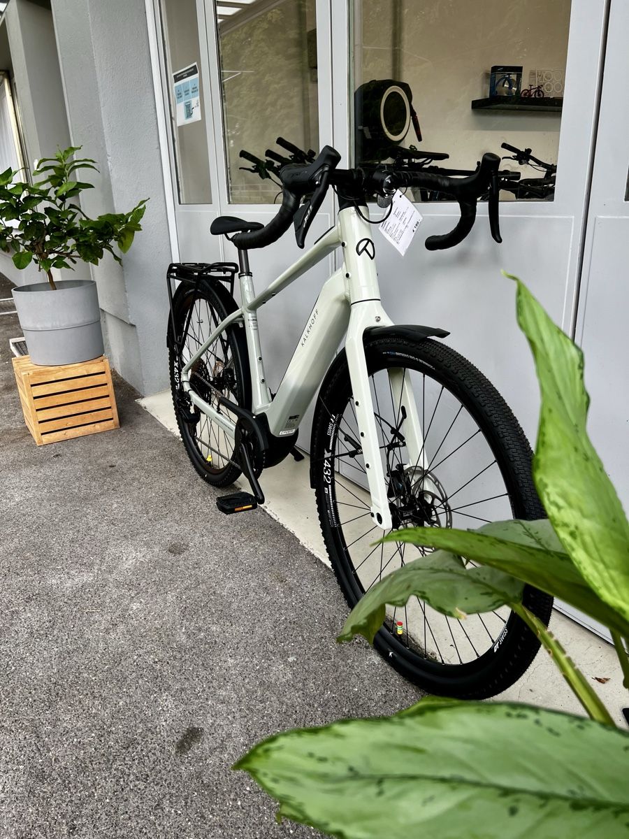 Kalkhoff Velos: Kalkhoff Endeavour L Touring – Neu und originalverpackt aus Kriens von Velochetti_Kriens 1