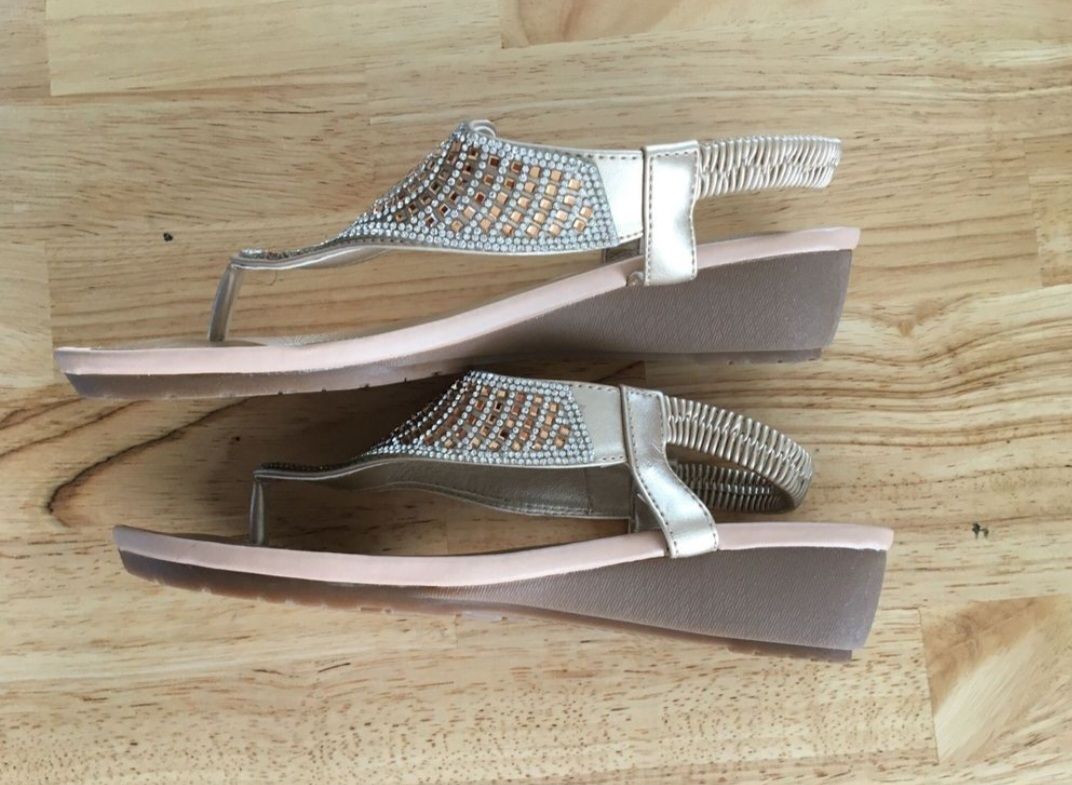 Damenschuhe: Adriana Sandalen – Neu (gemäss Beschreibung) aus Heerbrugg von kim11 3