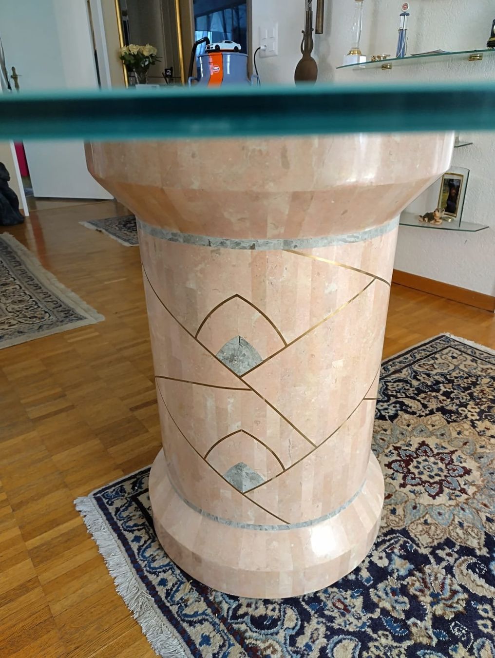 Tavoli: Runder Glastisch - Mosaikfuss – Usato da Zürich venduto da Bice2 1