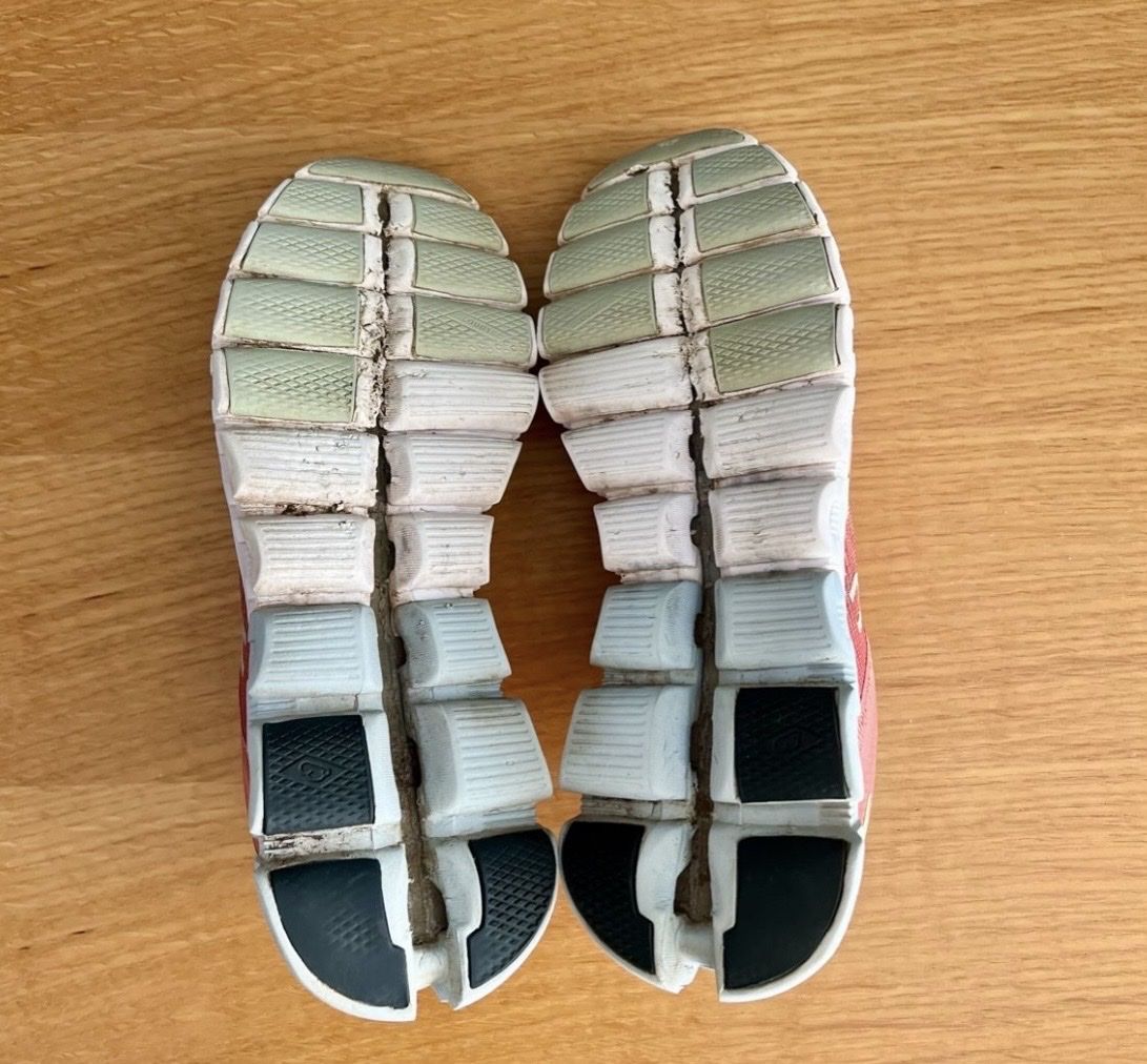 On Scarpe da donna: On Cloud chaussures, taille 39 – Usato da Lausanne venduto da HomeDepose 5