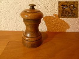Peugeot Kleine Pfeffer / Salzmühle Neuwertig 10 cm