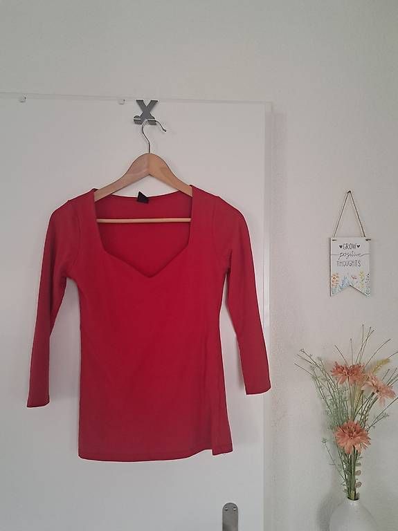 T-shirt: shirt 7/8 langarm rot XS S – Usato da Rupperswil venduto da White-Dove