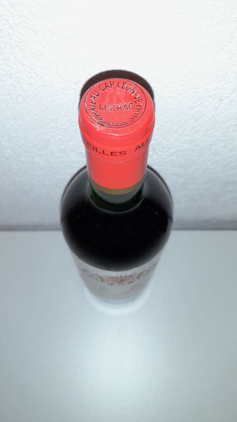 Wein: 1975 Château Cap Léon Veyrin 1975 – Neu (gemäss Beschreibung) aus Venthône von achos 2