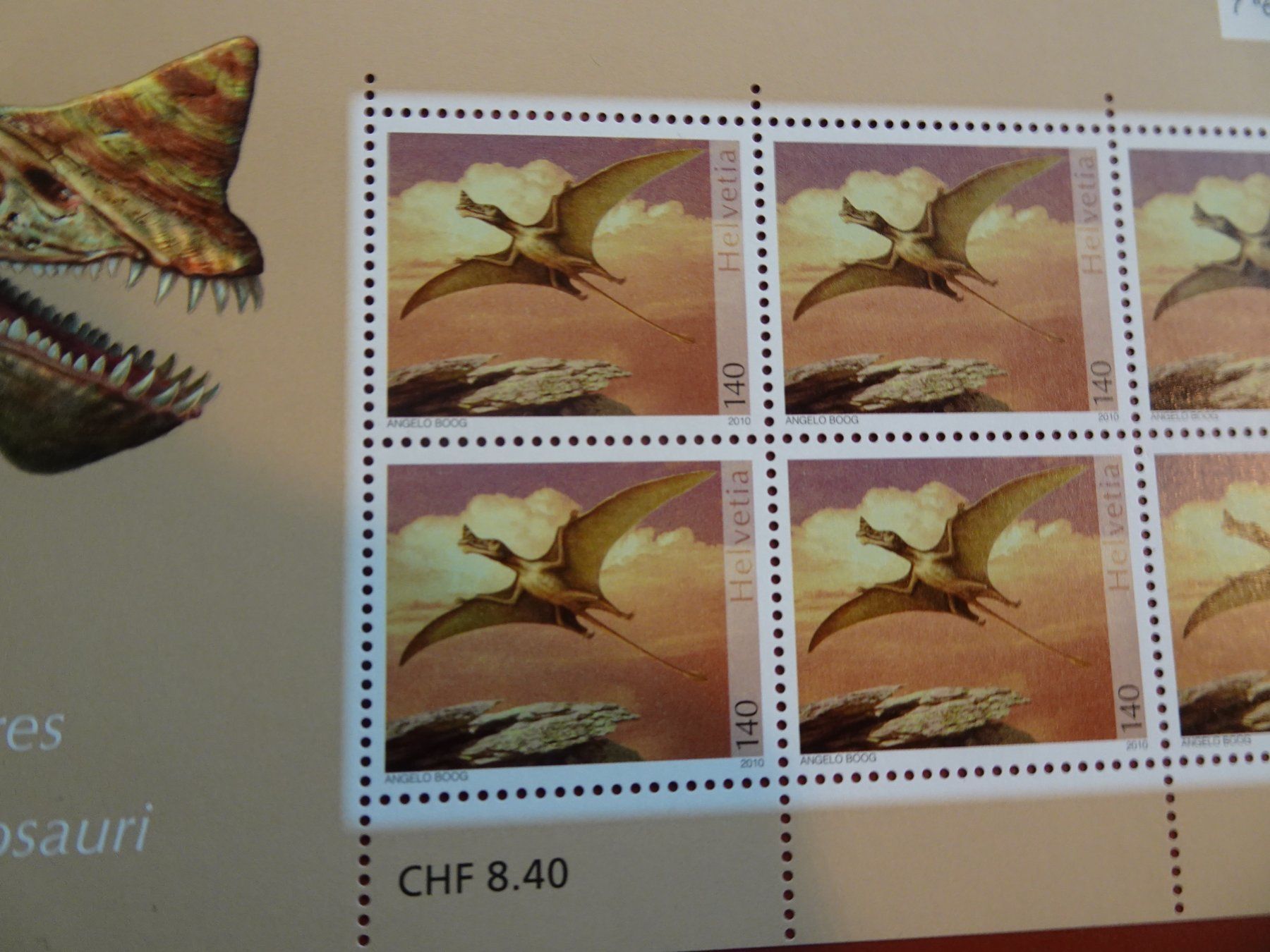 Alle Briefmarken: 2010. 2 KLEINBOGEN POSTFRISCH + AUSGABETAG, DINOSAURIER – Neu (gemäss Beschreibung) aus Eschenbach SG von eDaisy 2