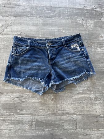 kurze Jeanshose Grösse 36