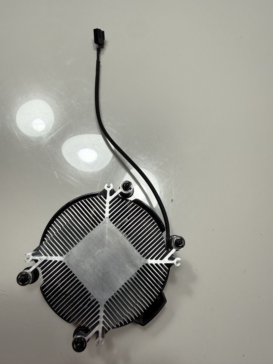Amd PC: AMD CPU Cooler heatsink fan used – Usato da Glattbrugg venduto da vis_rsz8