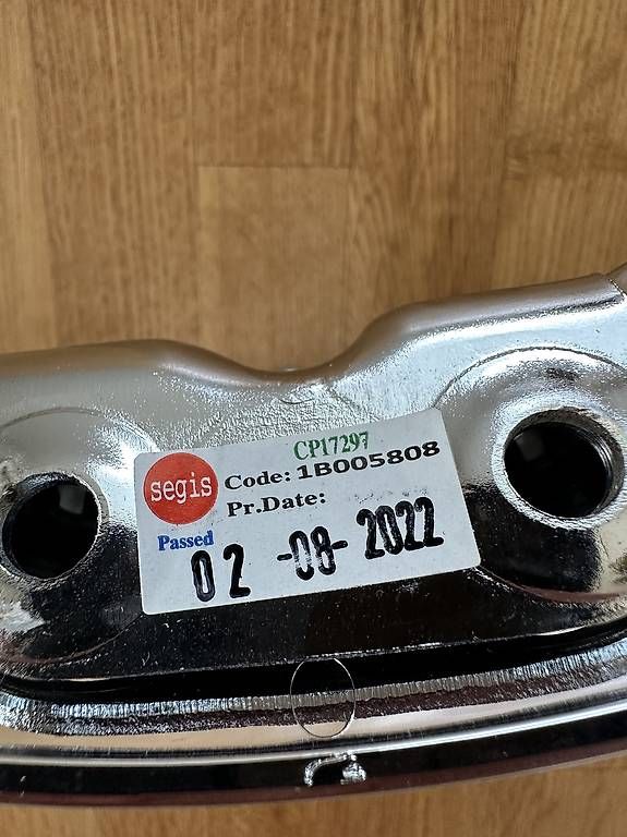 Tutti pezzi di ricambio per scooter: ORIGINAL Vespa CHROME CP17297 – Usato da Flawil venduto da ric_rtq8 1