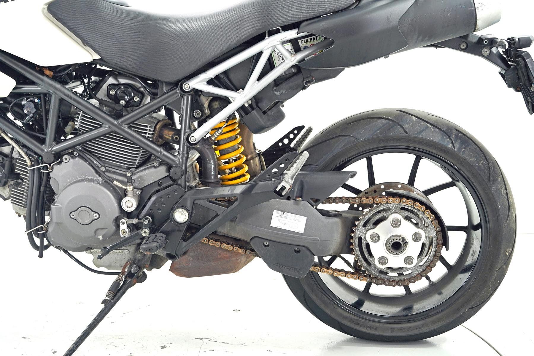 Ducati Strasse: Ducati Hypermotard 796 – Gebraucht aus Winterthur von MCW 7