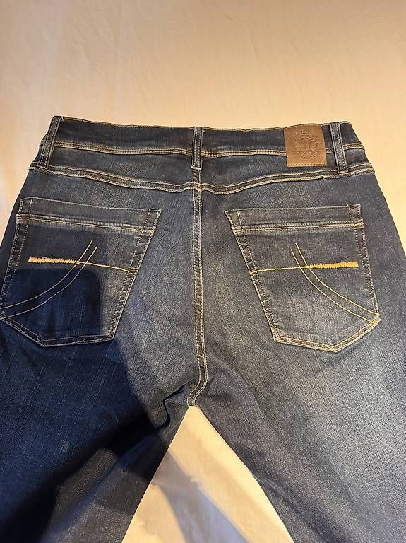 Jeans: Jeans Camp David – D'occasion à Regensdorf par Jazmyn307 1