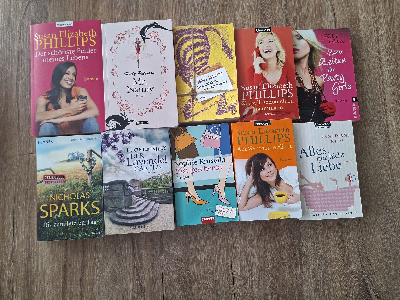 Livres: Bücherpaket 10 Romane – D'occasion à Lyss par FloM14