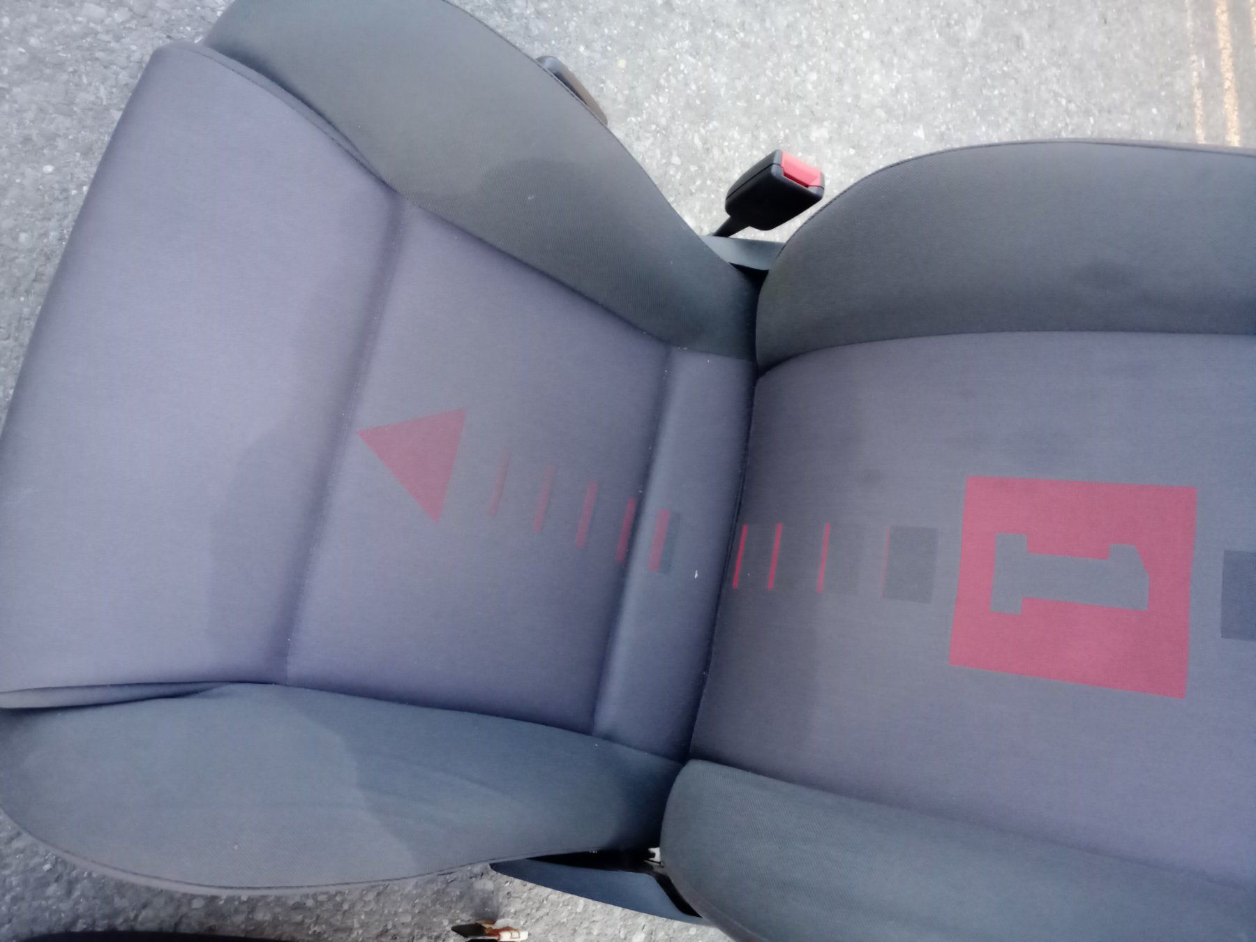 Tutti pezzi di ricambio auto: Intérieur Polo gti 6n2 – Usato da Fey venduto da adrian1044 2
