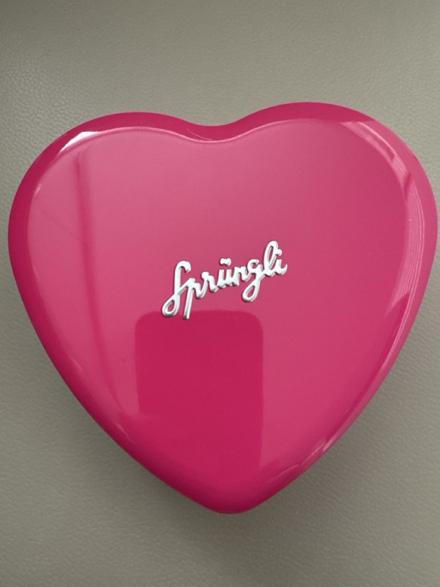 Tutte le decorazioni:  Sprüngli Dose Herz Rosa, leer  – Usato da Zürich venduto da Smarties13