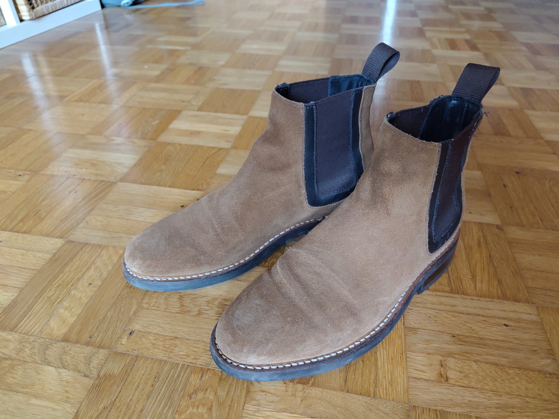 Herrenschuhe: Thursday Boots "Duke" Chelsea Boot, Hellbraun, US Grösse 6 – Gebraucht aus Rüedisbach von Minduck