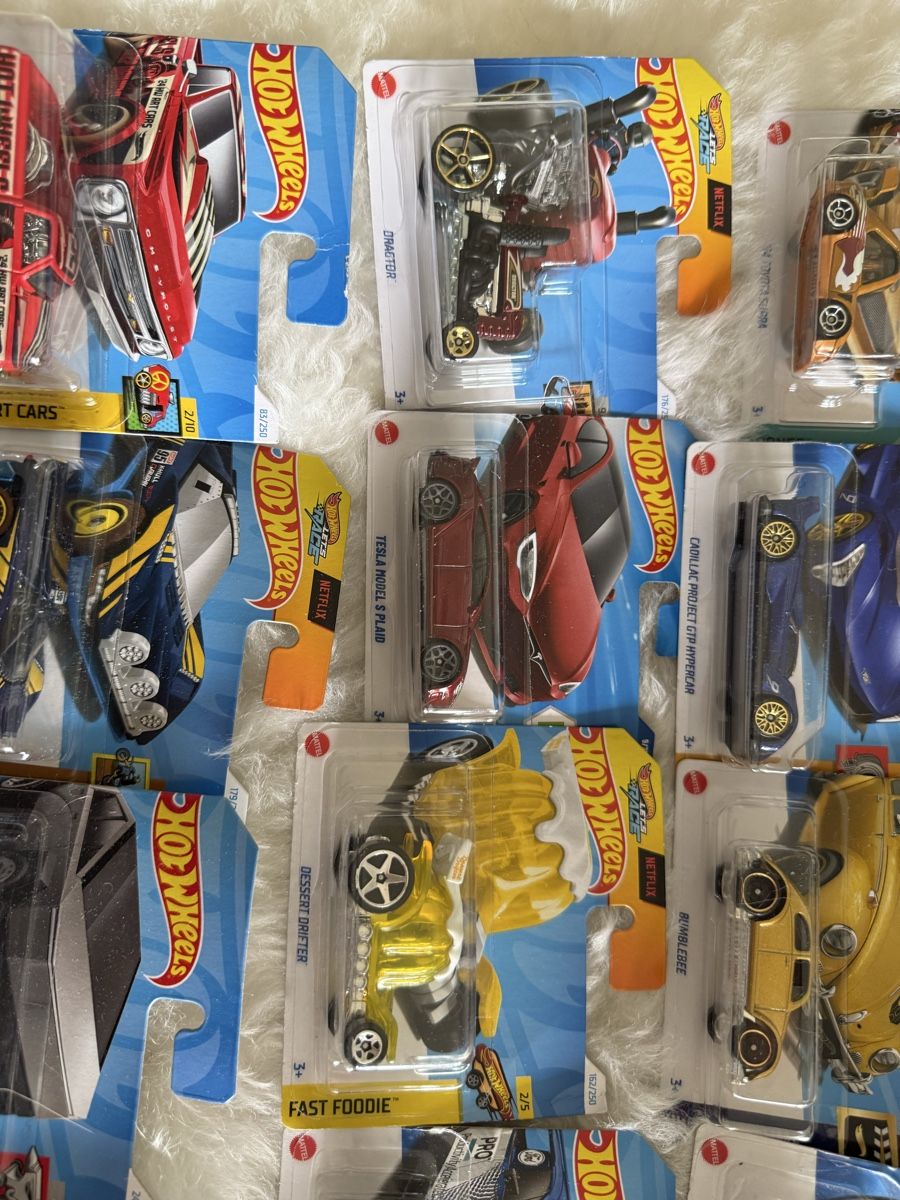 Hot Wheels Giocattoli: 14 neue Hot Wheels / Autos – Nuovo e nell'imballaggio originale da Olten venduto da ale_nb2x 1