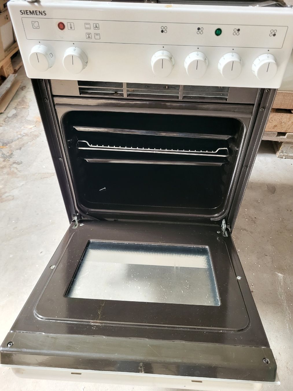 Cucine: Siemens Einbauherd, 45 cm Breit weiss HR25020 – Difettoso da Brunnen venduto da Burger_king 1