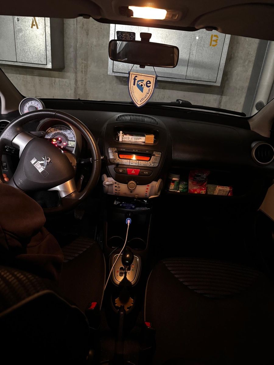 Peugeot Automobili: Peugeot 107 1.0l Weiss – Usato da Volketswil venduto da leo_f6mr 1