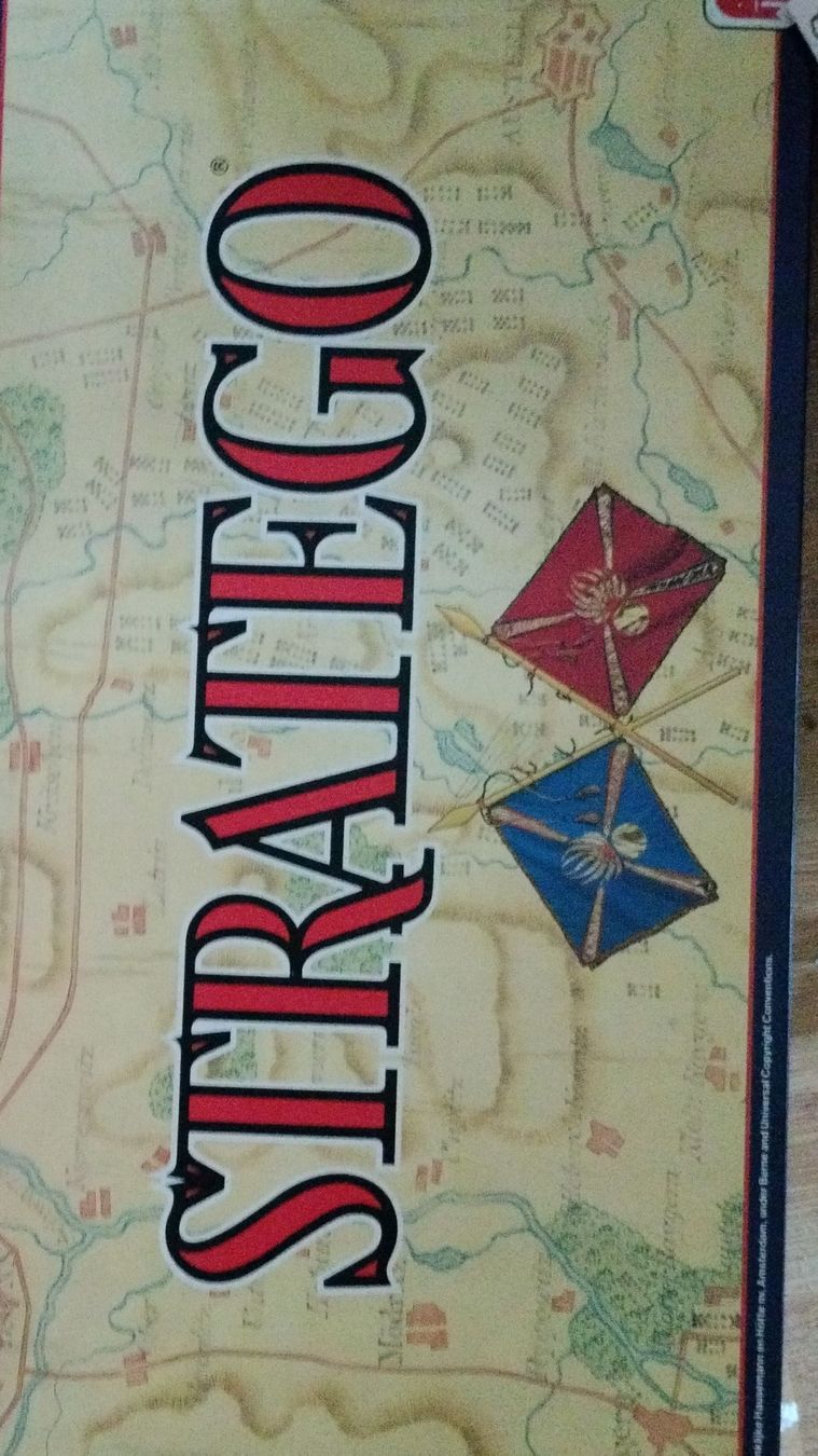 Jeux: STRATEGO Brettspiel guter Zustand – D'occasion à Dübendorf par namor00