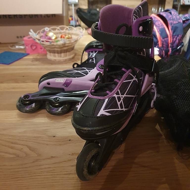 Pattini in linea & Pattini a rotelle: Inliner Skaters Kinder Grössenverstellbar – Usato da Widnau venduto da Nela26 1
